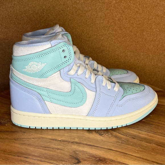 Jordan 1
High MM
NWOT - Picture 2 of 8